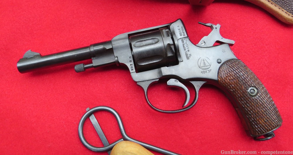 WWII Russian Nagant M1895 Revolver 1895 7.62 x 38 7.62x38R WW2 Gas-Sealed-img-25