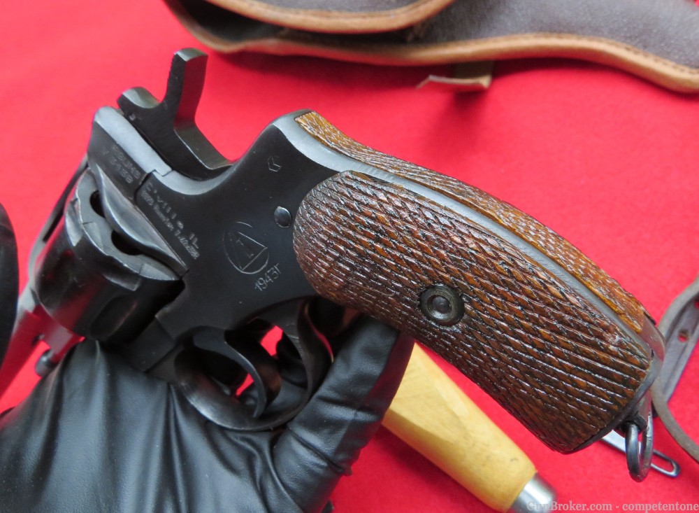 WWII Russian Nagant M1895 Revolver 1895 7.62 x 38 7.62x38R WW2 Gas-Sealed-img-17