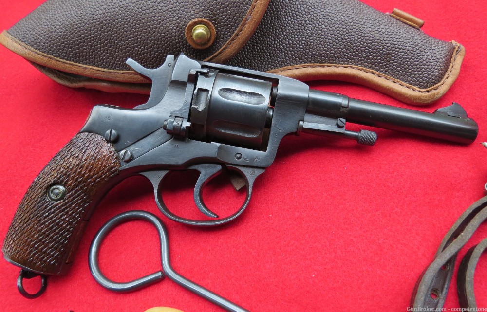 WWII Russian Nagant M1895 Revolver 1895 7.62 x 38 7.62x38R WW2 Gas-Sealed-img-7