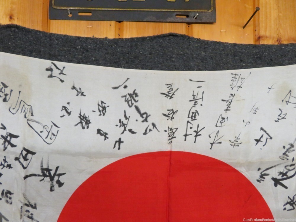 JAPANESE WWII HINOMARU MEATBALL FLAG W/ SIGNED KANJI & TEMPLE STAMP-img-9