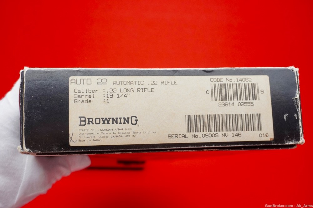 1995 Browning SA-22 Semi Auto Grade I *COLLECTOR GRADE* Boxed-img-21