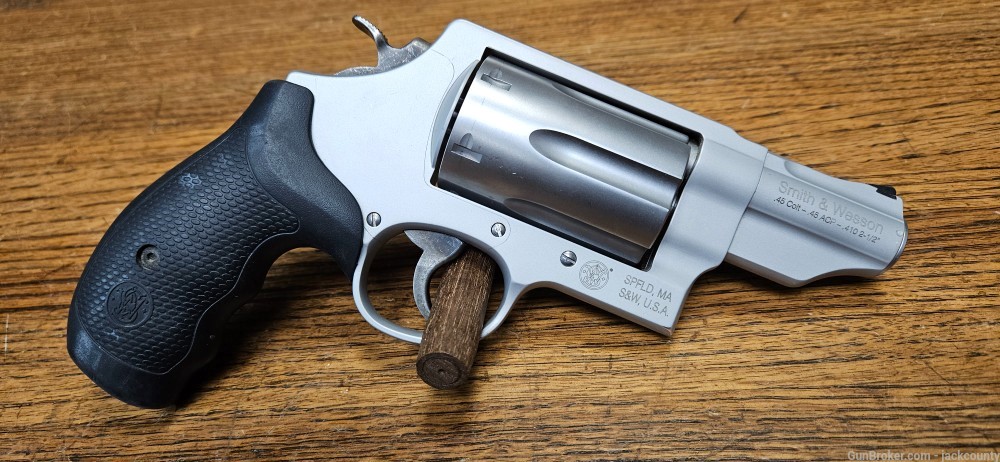 Smith & Wesson Governor, 45/.410 with Holster-img-2