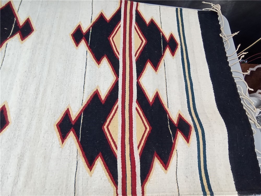 Beautiful 100% wool Navajo rug- 30 inches X 60 inches-made in Mexico-img-2