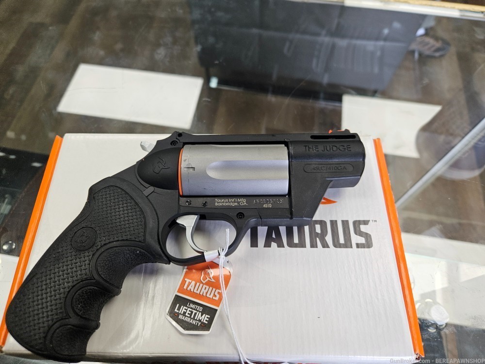 Taurus public defender poly 410/45 with pachmayr grips-img-1
