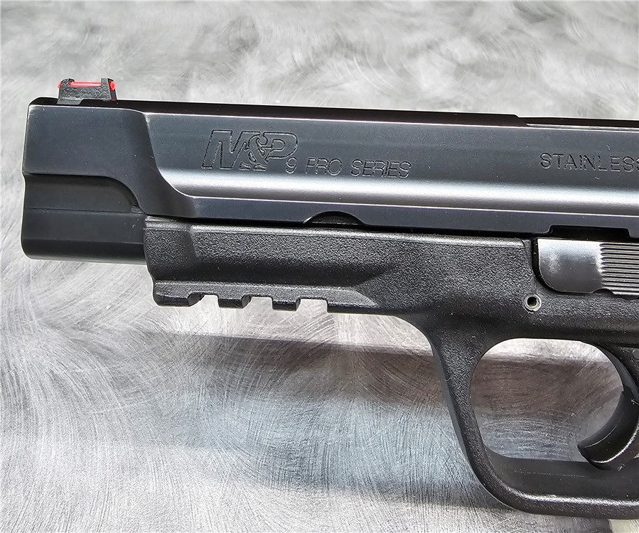 Smith & Wesson M&P9 Pro 9mm Semi-auto Pistol W/Box & 2 Mags-img-2