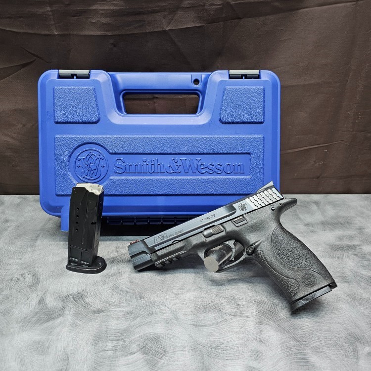 Smith & Wesson M&P9 Pro 9mm Semi-auto Pistol W/Box & 2 Mags-img-0