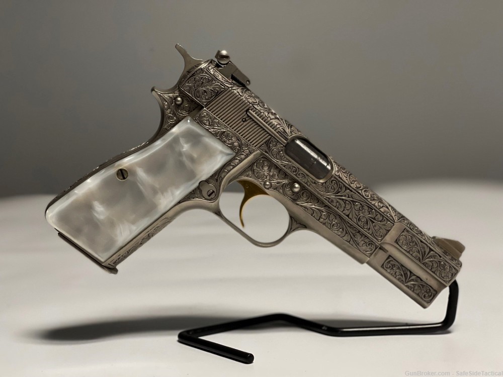 RENAISSANCE! Browning Hi-Power 1972 - Hand Engraved - Limited Edition-img-2