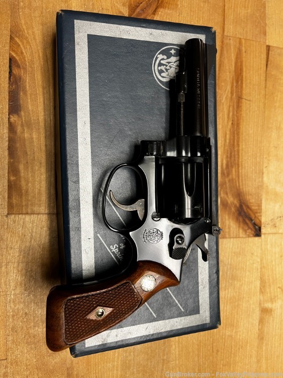 Smith and Wesson 43 w/ original box PRISTINE CONDITION $1299 NO RES-img-0