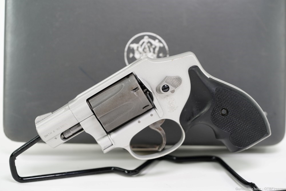 Smith & Wesson 332 32 H&R Factory Box-img-2