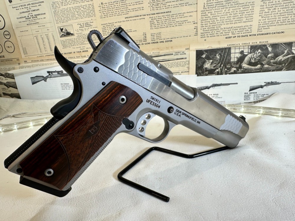SMITH & WESSON E SERIES  SW1911 45ACP  SS CLEAN! PENNY AUCTION! -img-2