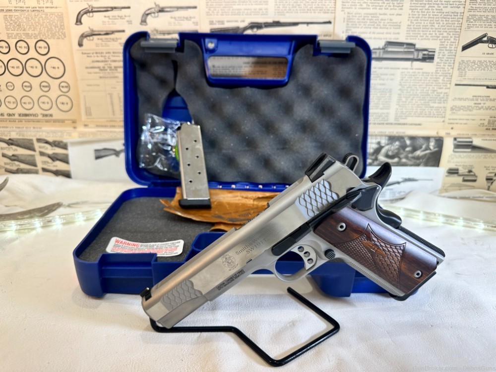 SMITH & WESSON E SERIES  SW1911 45ACP  SS CLEAN! PENNY AUCTION! -img-0
