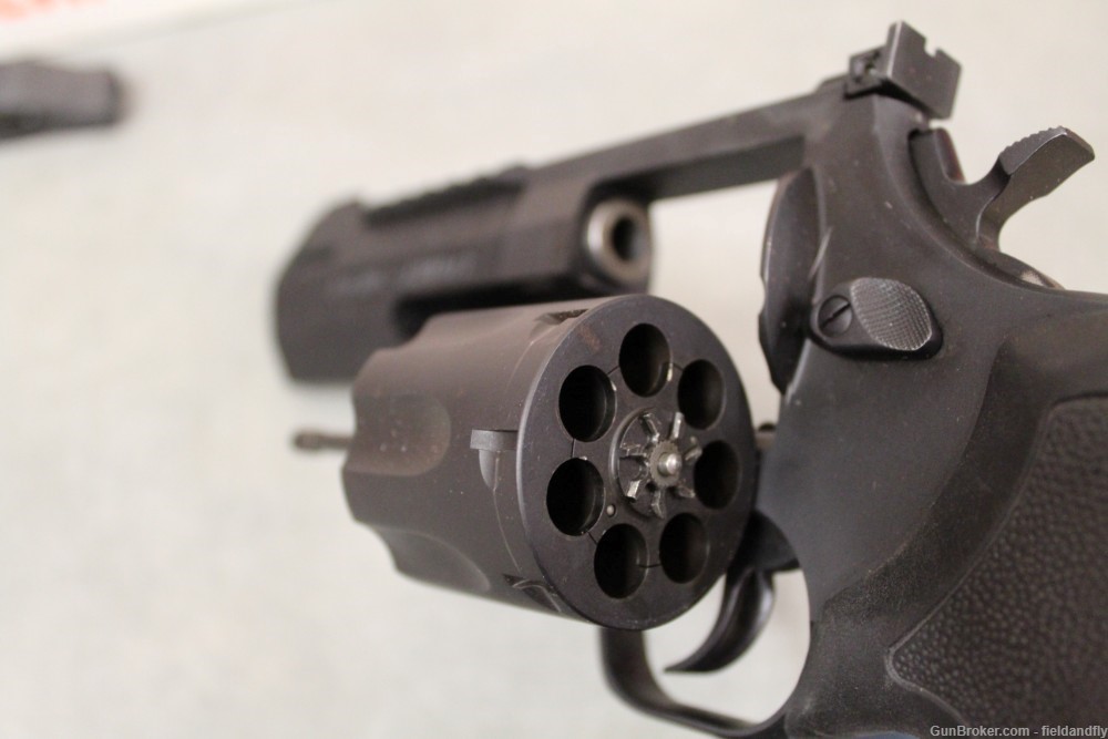 Taurus Raging Hunter, 5 1/8-inch barrel, 357 Magnum-img-17