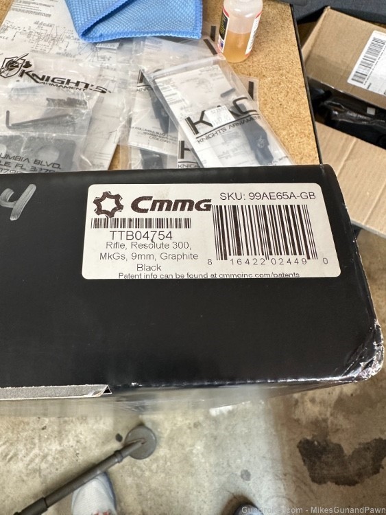 CMMG Resolute 300 MkGs - 9mm - Glock Magazines-img-21
