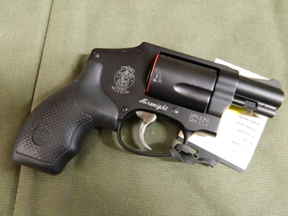 Smith & Wesson M442-2, 38 Special +P Airweight revolver NIB-img-5