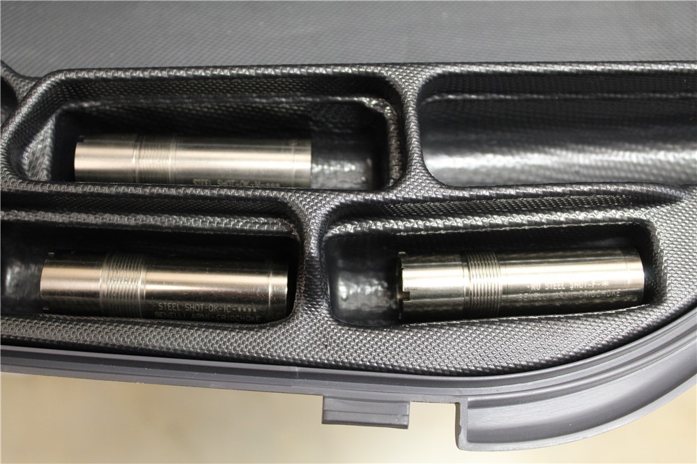 Benelli Ultra Light 12-gauge, 2 3/4 or 3 inch, 26-inch barrel, Excellent-img-7