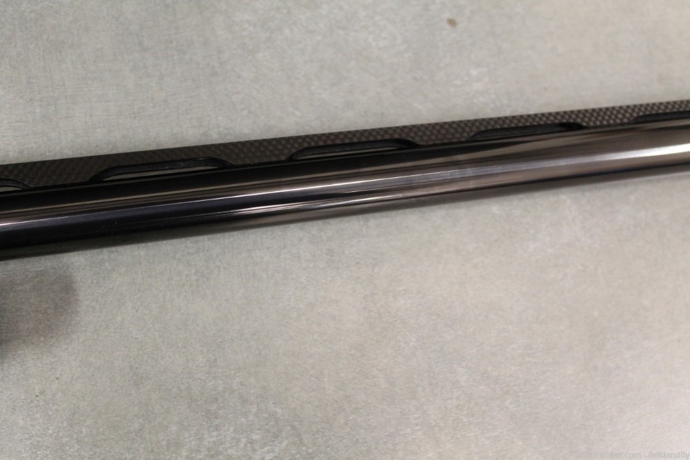 Benelli Ultra Light 12-gauge, 2 3/4 or 3 inch, 26-inch barrel, Excellent-img-18