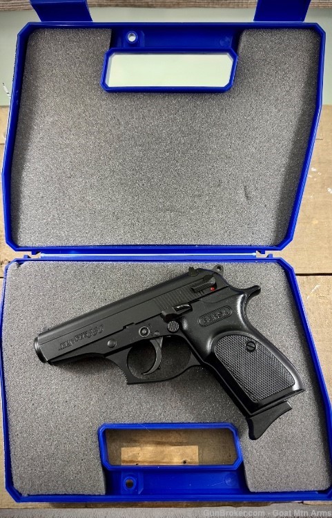 Bersa Thunder .380 ACP 7+1 w/ Case, Papers Excellent Condition-img-1