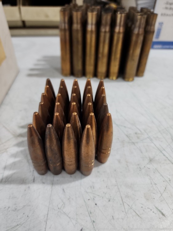 Reloaders Lot 50 BMG, 34 Brass, 29 Bullets-img-2