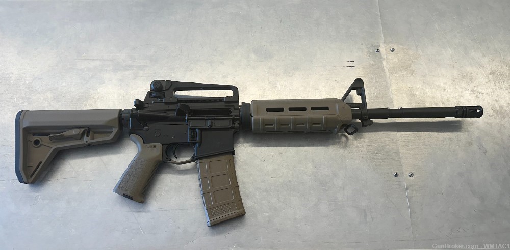 Colt Mfg LE6920 M4 Carbine With Magpul furniture-img-0