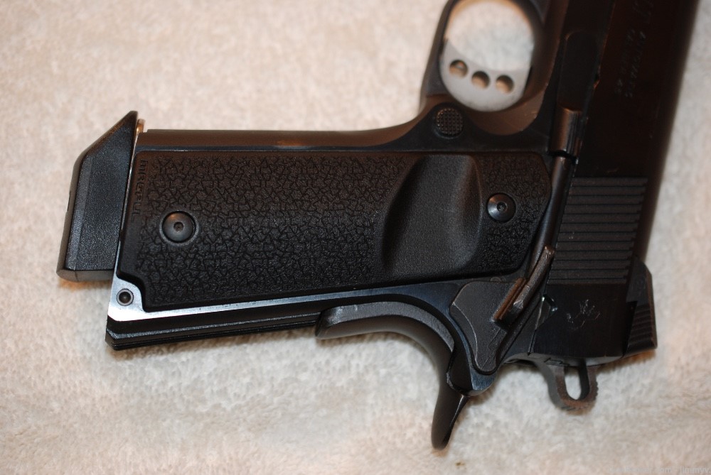 Colt 1911 A1 target pistol-img-8