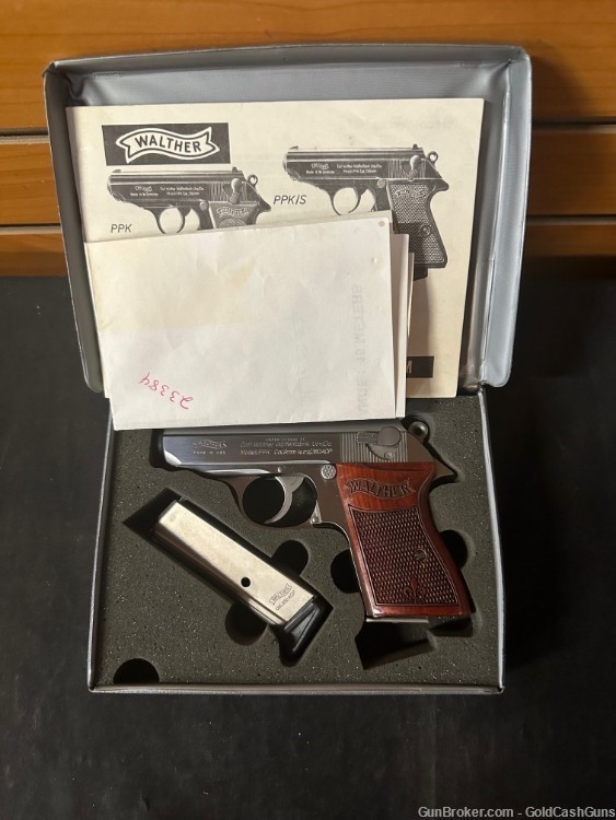 1987 Walther PPK, 380, 3.3", Two 6 round Magazines, Box and Manual -img-17