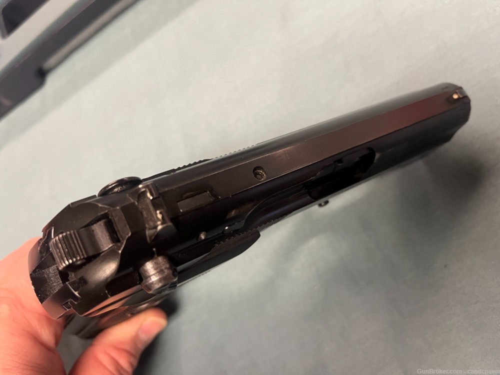 Beretta 8000 Cougar F 9mm Pistol w Factory Case, 2 Mags-img-8
