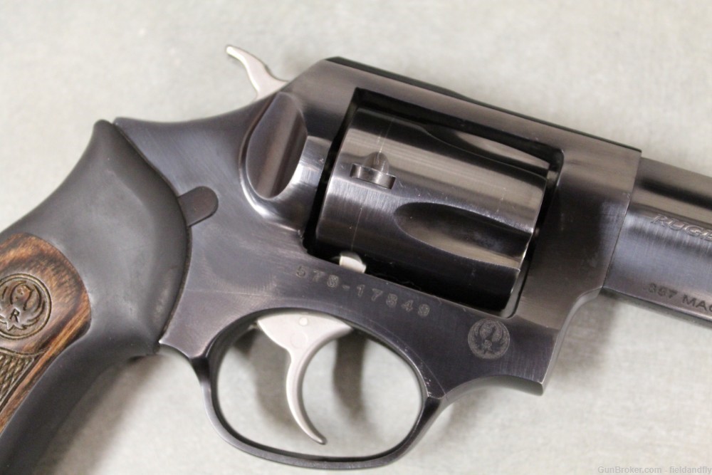 Ruger SP101 357 Magnum, blued, 5 round, Holster, Excellent Condition-img-13