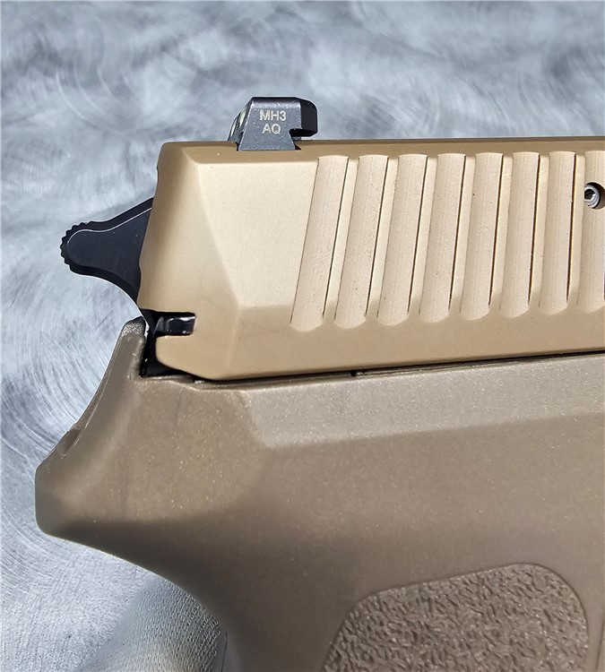 Sig Sauer Model SP2022 9mm Semi-auto Pistol W/Box & 2 Mags NICE -img-9