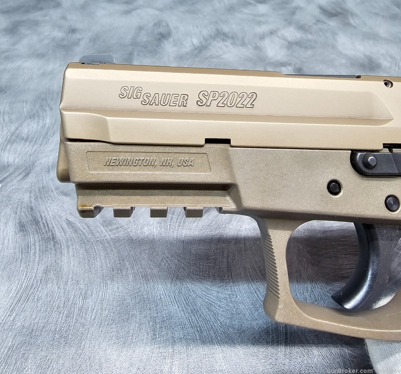 Sig Sauer Model SP2022 9mm Semi-auto Pistol W/Box & 2 Mags NICE -img-2