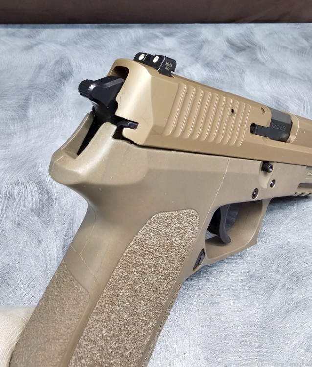 Sig Sauer Model SP2022 9mm Semi-auto Pistol W/Box & 2 Mags NICE -img-8