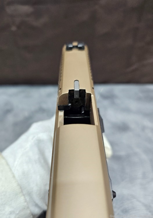 Sig Sauer Model SP2022 9mm Semi-auto Pistol W/Box & 2 Mags NICE -img-20