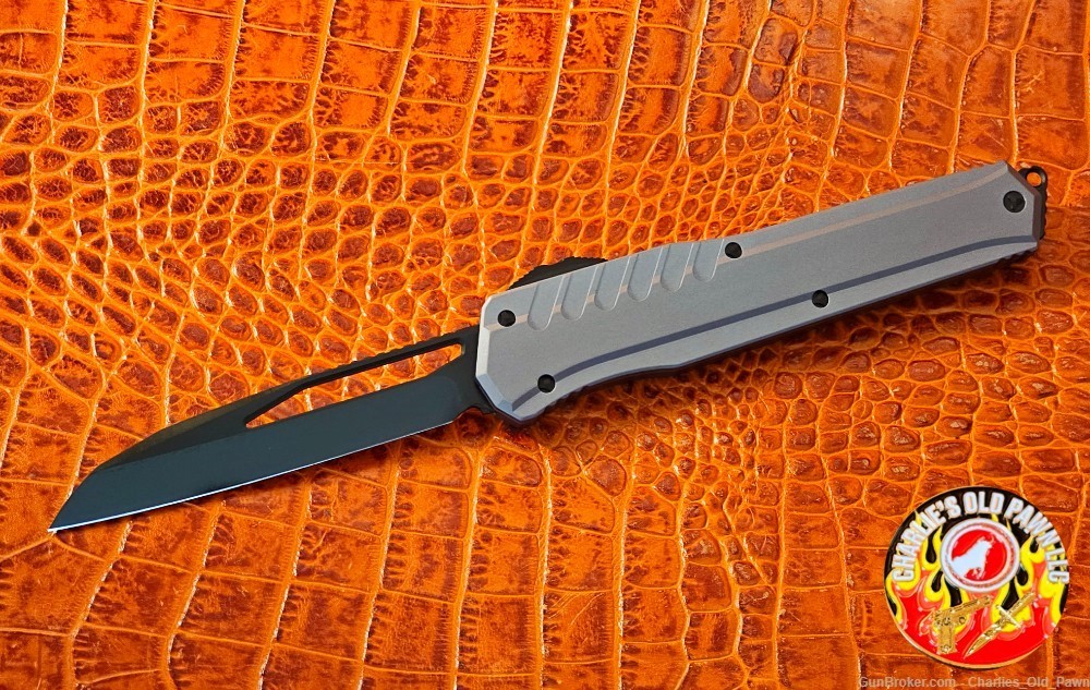 MICROTECH CYPHER MK7 GRAY HANDLE DLC BLACK WHARNCLIFFE BLADE HARDWARE -img-0