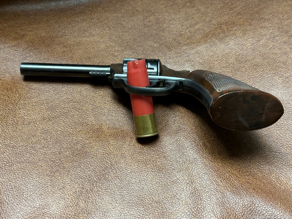 Harrington and Richardson 922 22 lr Revolver-img-2