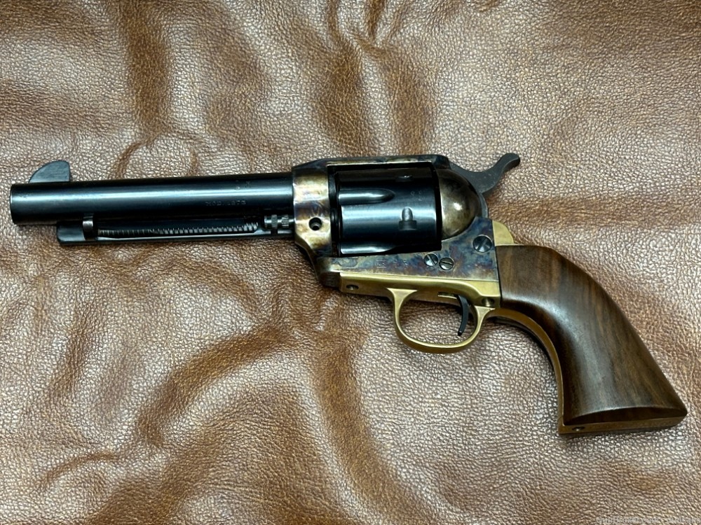 Jager-Italy-EMF Co 1873 45 Long colt Revolver-img-4