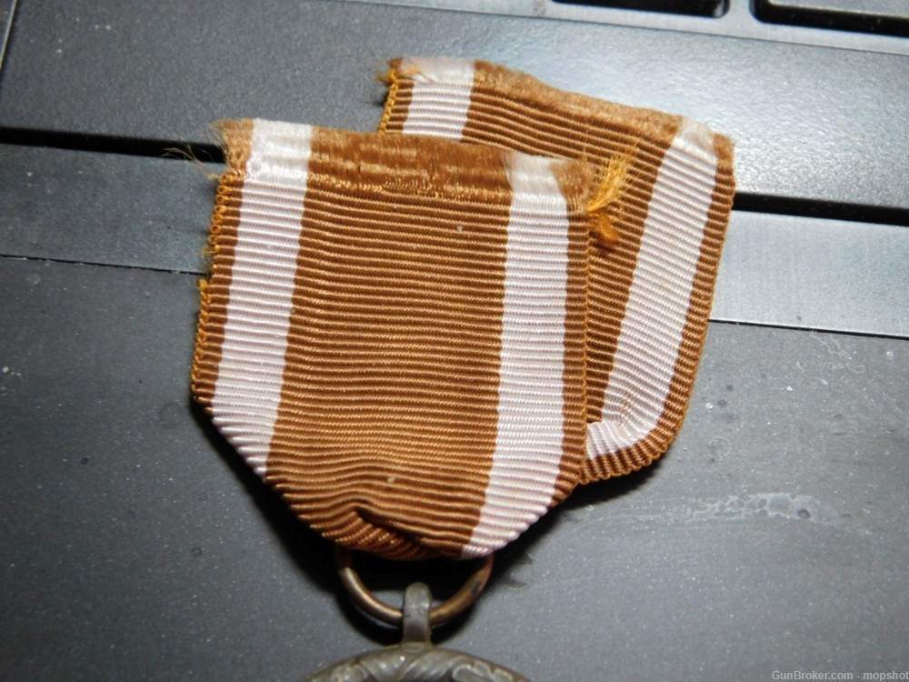 German WWII West Wall Medal-img-4