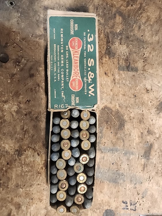 vintage 32 s&w ammo with box-img-0