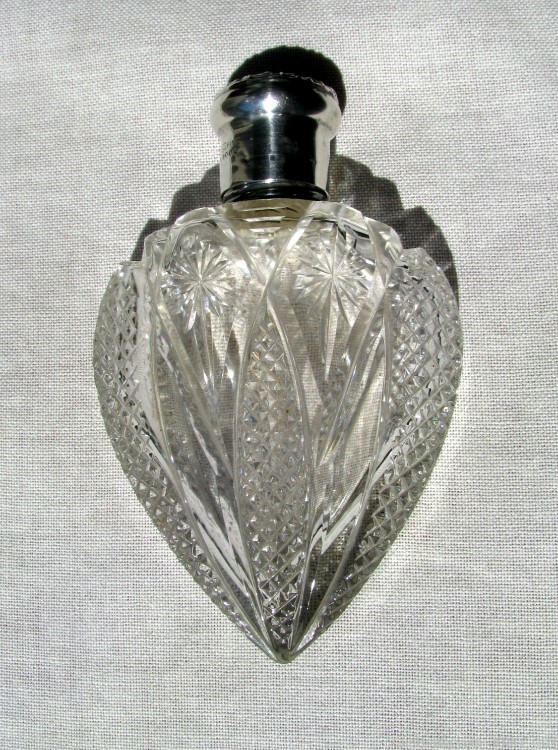 FINE ANTIQUE AMERICAN HEART SHAPED CRYSTAL NIPPER/PERFUME FLASK 1887-1912-img-15