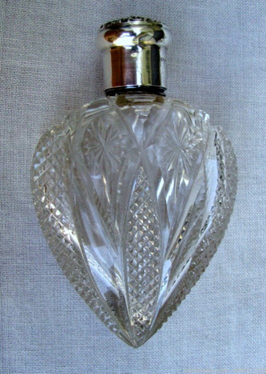 FINE ANTIQUE AMERICAN HEART SHAPED CRYSTAL NIPPER/PERFUME FLASK 1887-1912-img-6