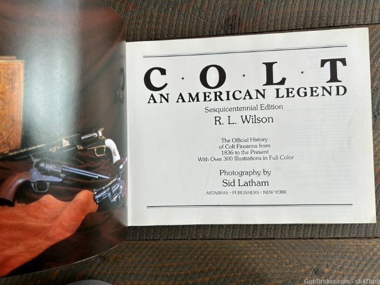 COLT An American Legend by R L Wilson HARDCOVER 3300 color photos          -img-2