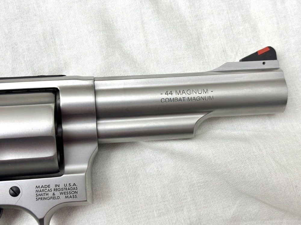 Smith & Wesson 69 Combat Magnum Revolver 44 Magnum-img-5