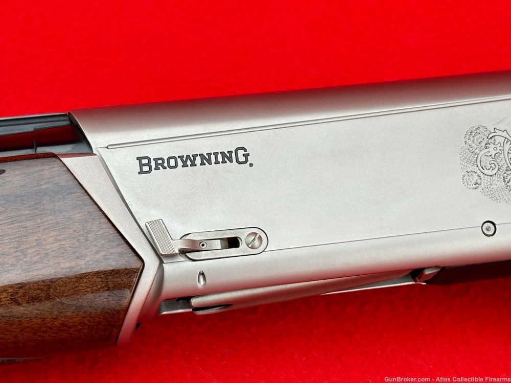 2010 Browning MAXUS 12GA Semi Auto Shotgun 28" - Factory Engraved & 2-TONE-img-9