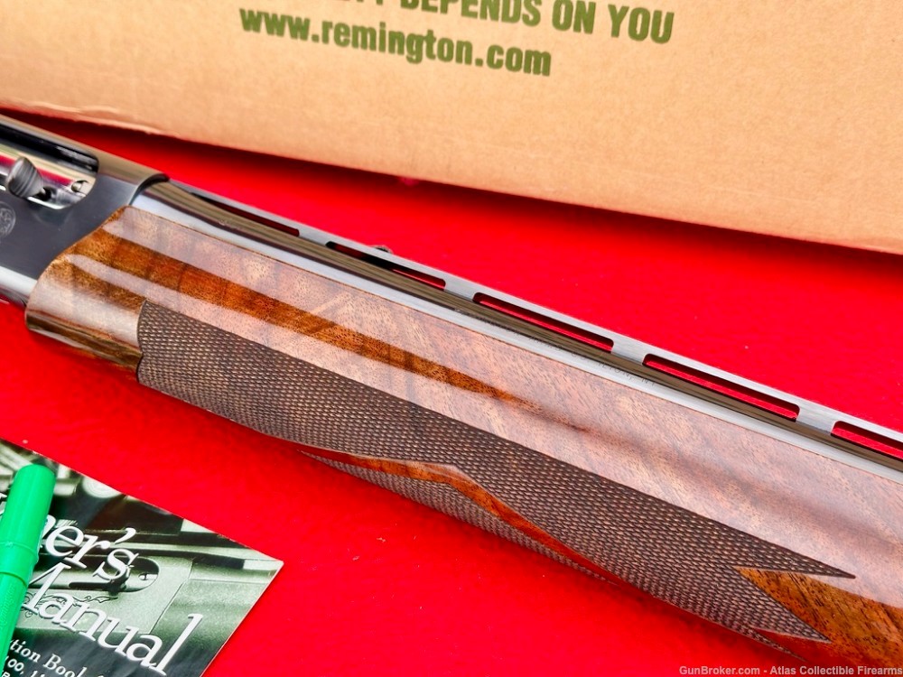 Mint 2005 Remington 1100 "Classic Trap" 12 GA 30" |*FACTORY ENGRAVED*| NIB!-img-19