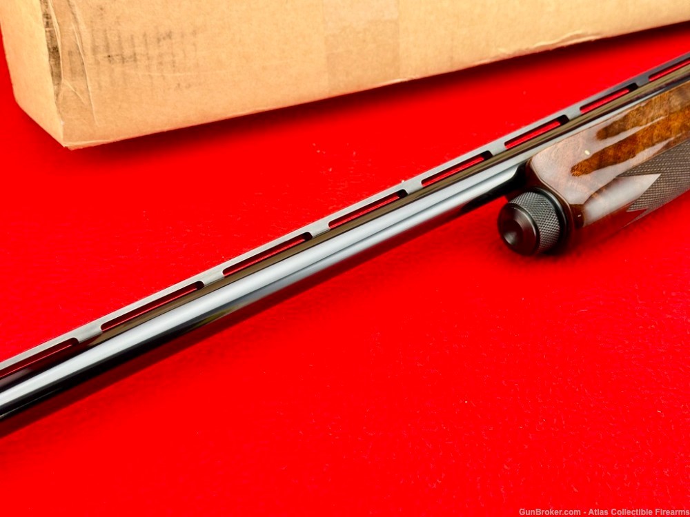 Mint 2005 Remington 1100 "Classic Trap" 12 GA 30" |*FACTORY ENGRAVED*| NIB!-img-4