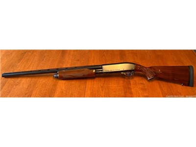 Remington 870 Magnum 12 ga Pump Action Shotgun w/26" Barrel