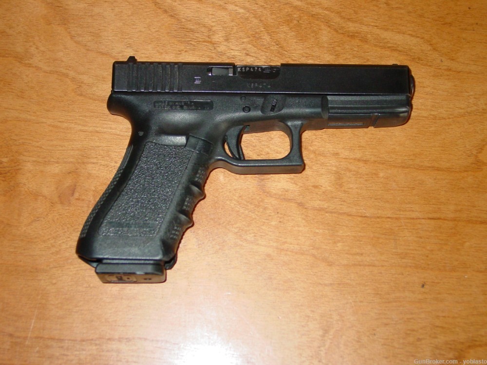 Glock 22 Gen 3 40 S&W 3 - 15 RD Mags Special Pricing Available-img-2