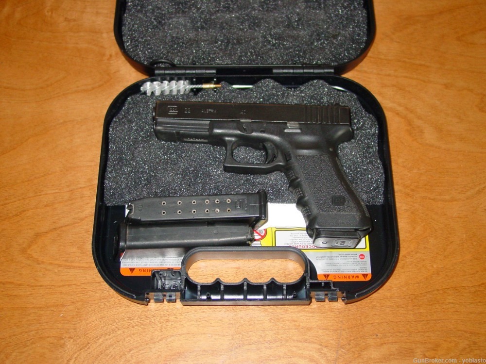 Glock 22 Gen 3 40 S&W 3 - 15 RD Mags Special Pricing Available-img-0