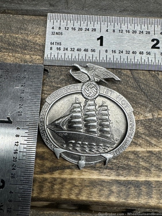 WW2 German Third Reich Tinnie Badge Medal Navy 1935 Marine World War II-img-3