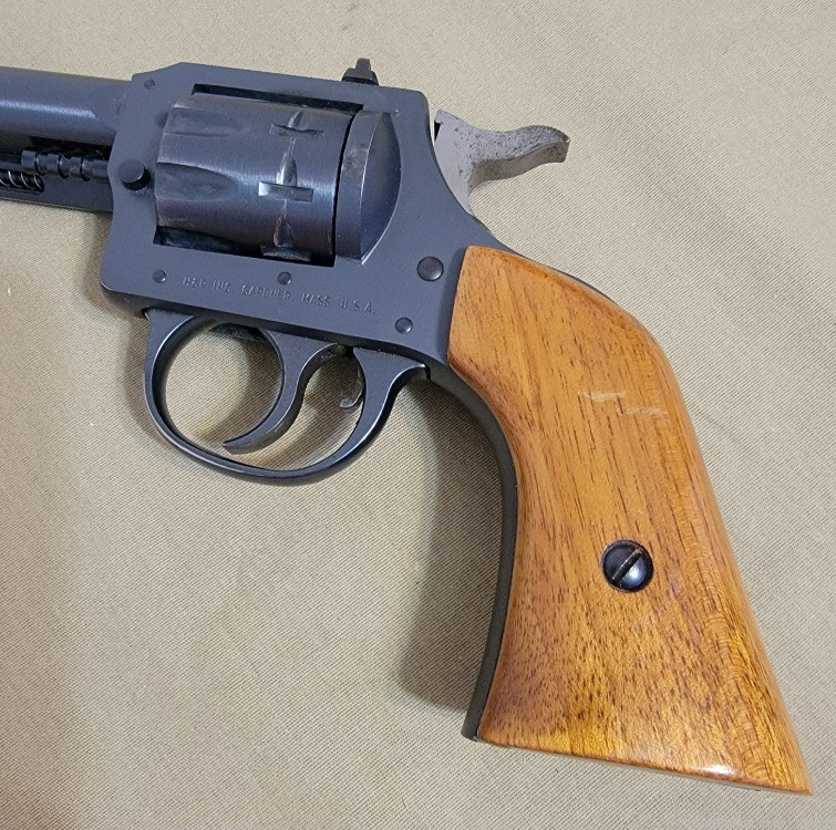 H&R Model 949 Nine Shot Revolver Year 1978 -img-1