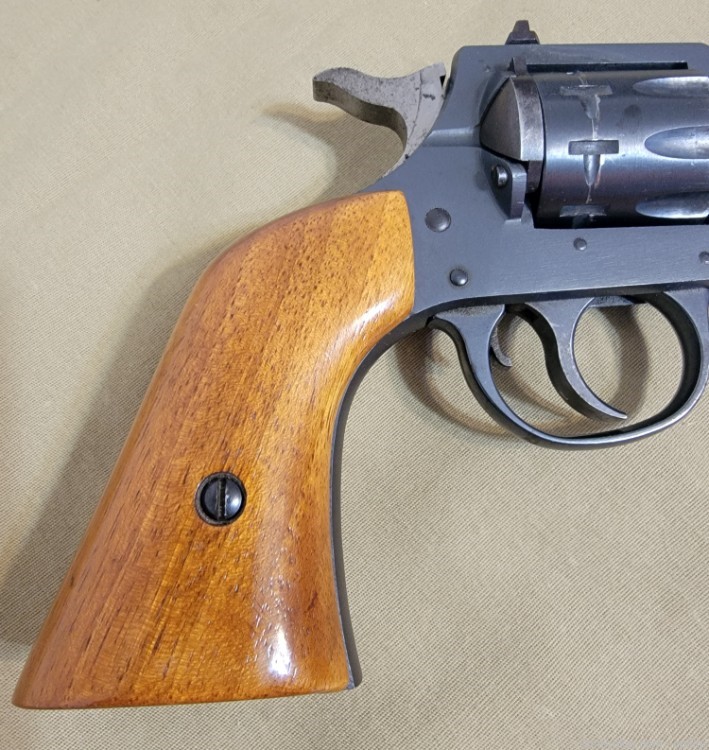 H&R Model 949 Nine Shot Revolver Year 1978 -img-9