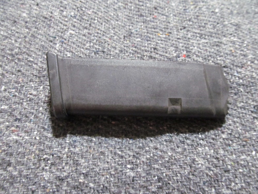 GLOCK 23 PISTOL MAGAZINE IN .40 SMITH AND WESSON CALIBER FOR 13 ROUNDS-img-0